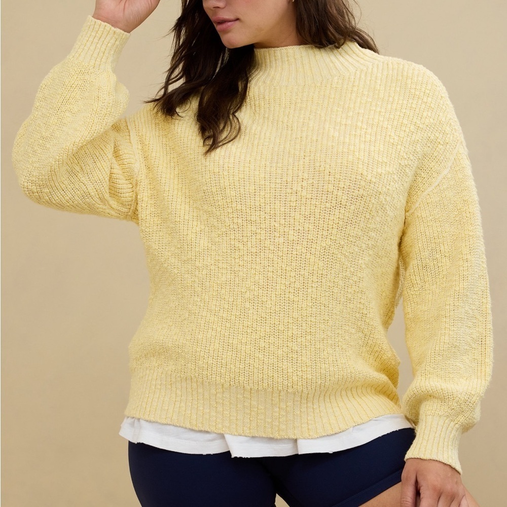 NWT Aerie Hits the Spot Mockneck Sweater Size Large NEW YELLOW